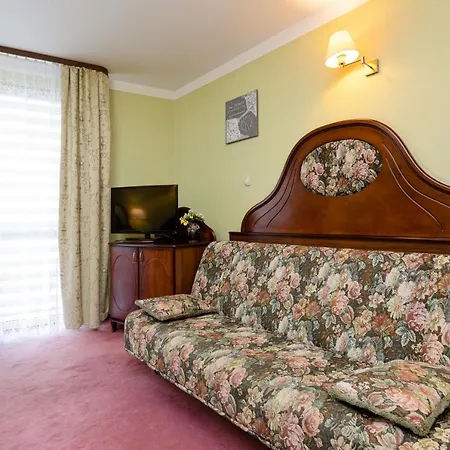 Awangardia Kasprowicza By Renters * كولوبرزيغ