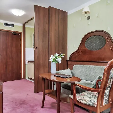 Awangardia Kasprowicza By Renters كولوبرزيغ