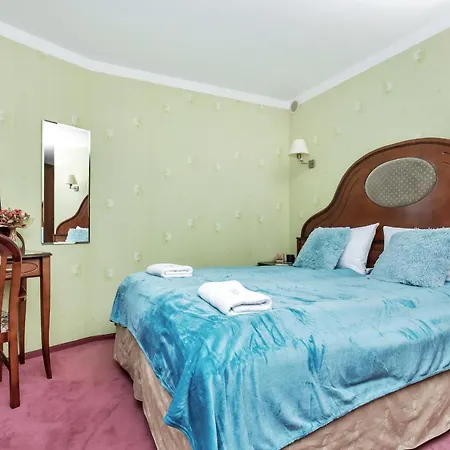 Awangardia Kasprowicza By Renters Kołobrzeg